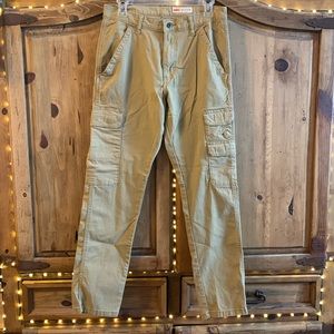 Wrangler Taper Pants- 30x32- Tan